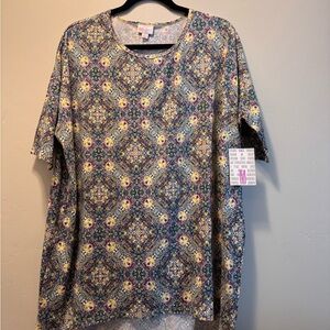LuLaRoe Short Sleeve Tee with Floral Pattern